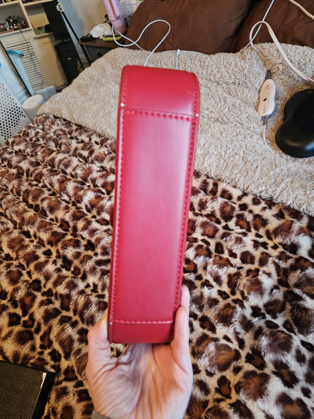 Saint Laurent Red Leather Shoulder Bag with Gold YSL Logo - Picture 2 of 5